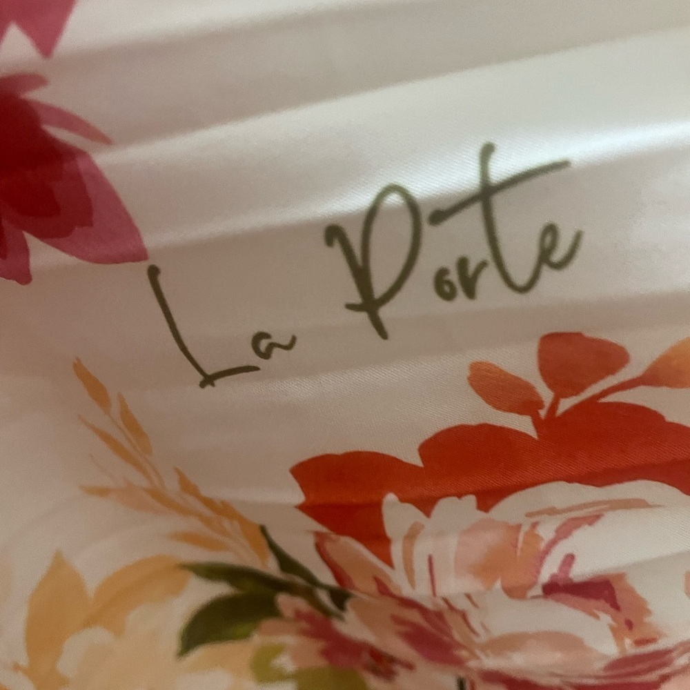La Porte Floral Pleated Maxi Skirt in Cream and Coral - Picture 7 of 12